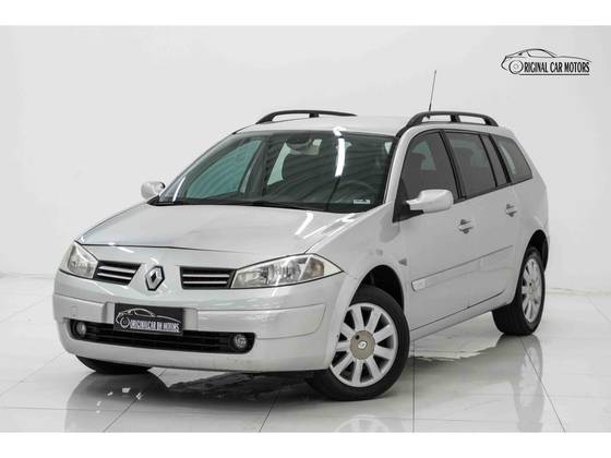 RENAULT MEGANE 1.6 DYNAMIQUE GRAND TOUR 16V FLEX 4P MANUAL RENAULT MEGANE 1.6 DYNAMIQUE GRAND TOUR 16V FLEX 4P MANUAL